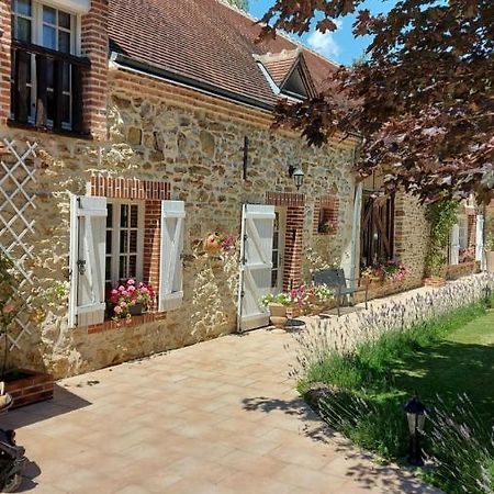 Anjouin Les 3 Roses B&B 외부 사진