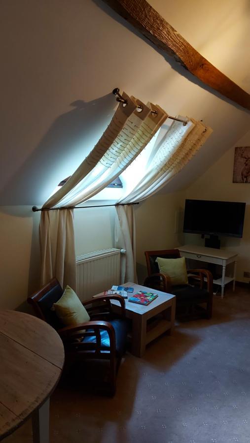 Anjouin Les 3 Roses B&B 외부 사진