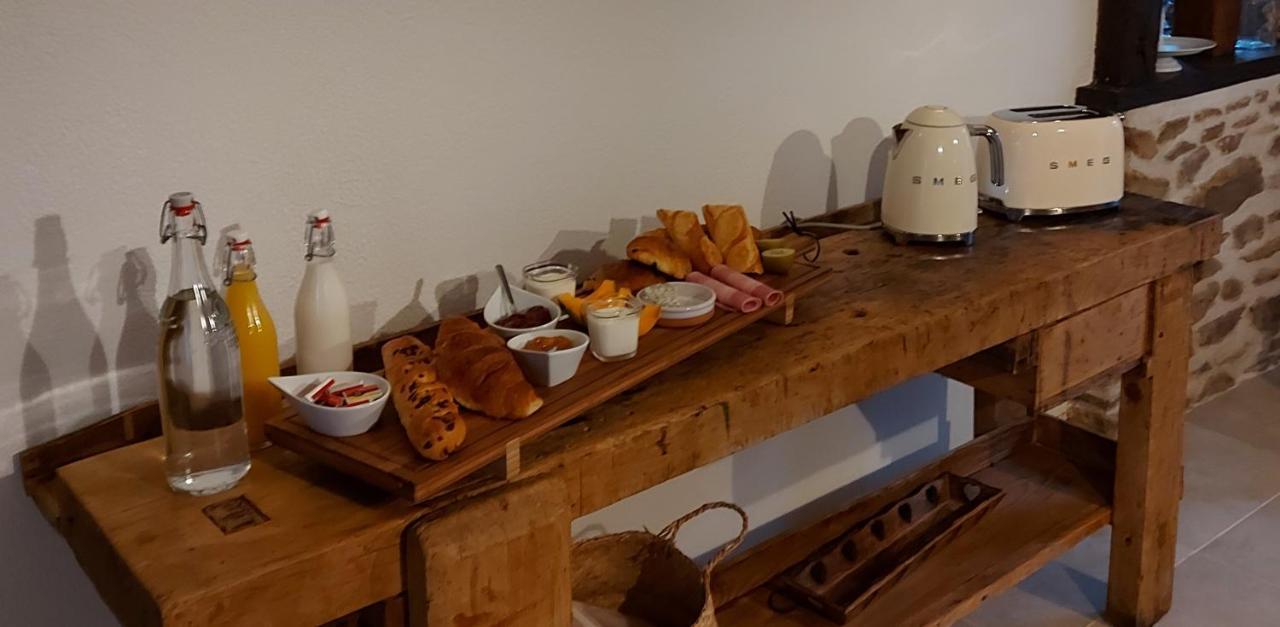 Anjouin Les 3 Roses B&B 외부 사진